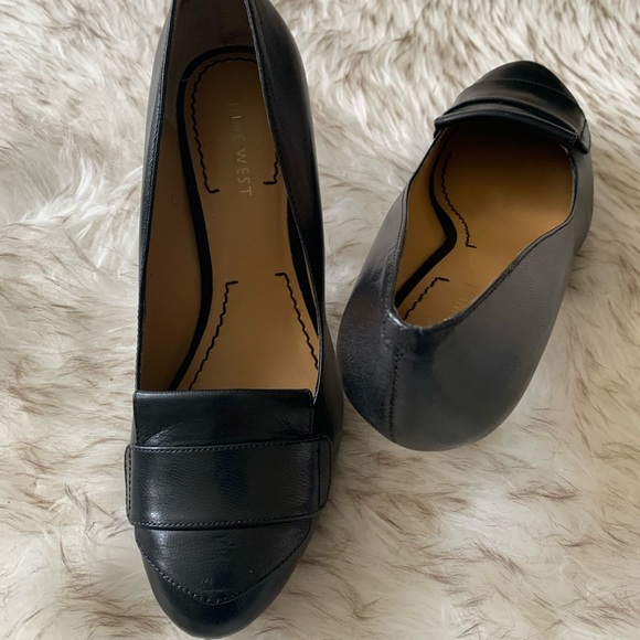 Nine West black leather pumps size 7. Loafer front. Worn once. - Picture 2 of 4